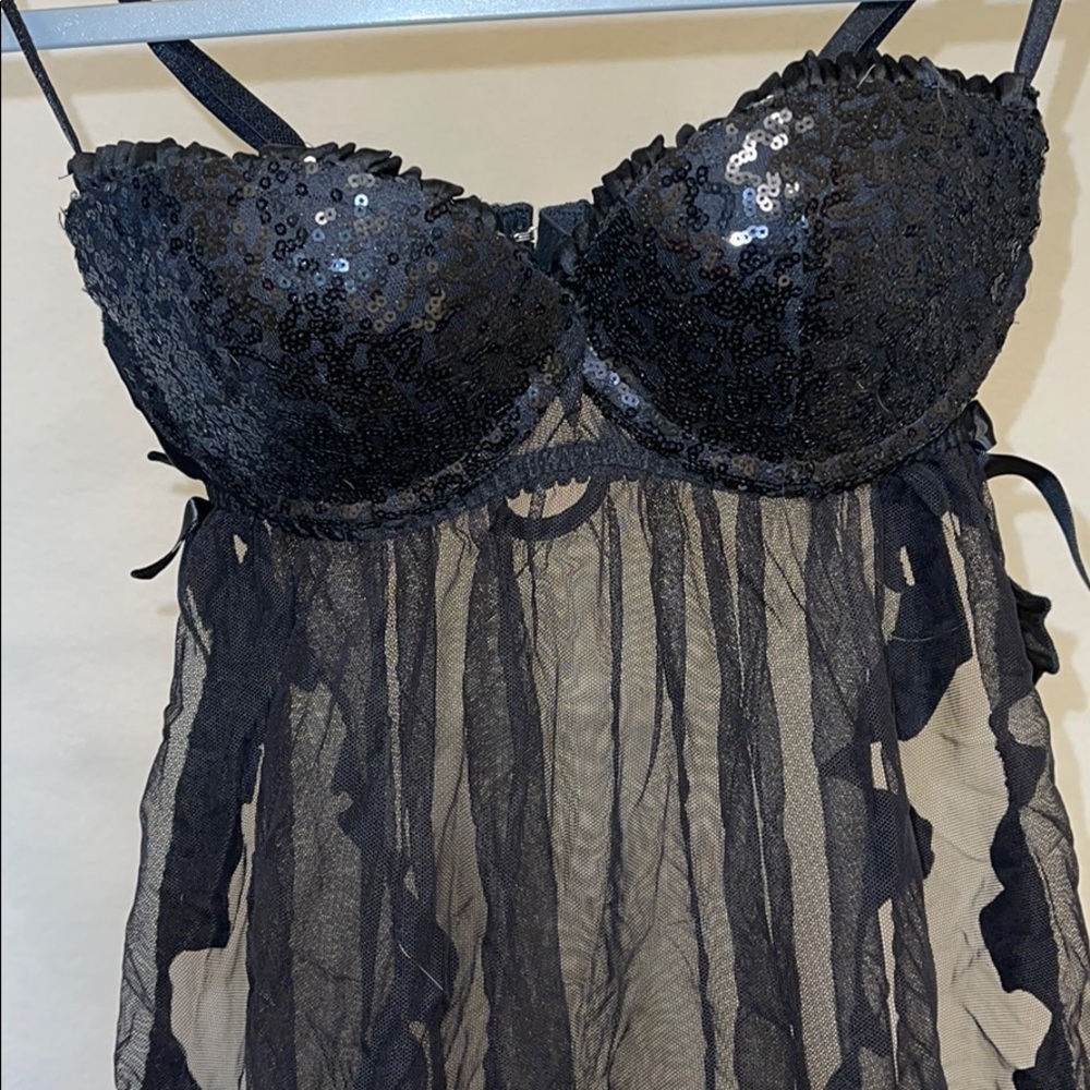 Victoria secret - top only size 34B